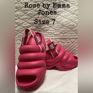 Gently Used Peeptoe Lightweight Slingback Wedge Sandals by Emma Jones Size 7